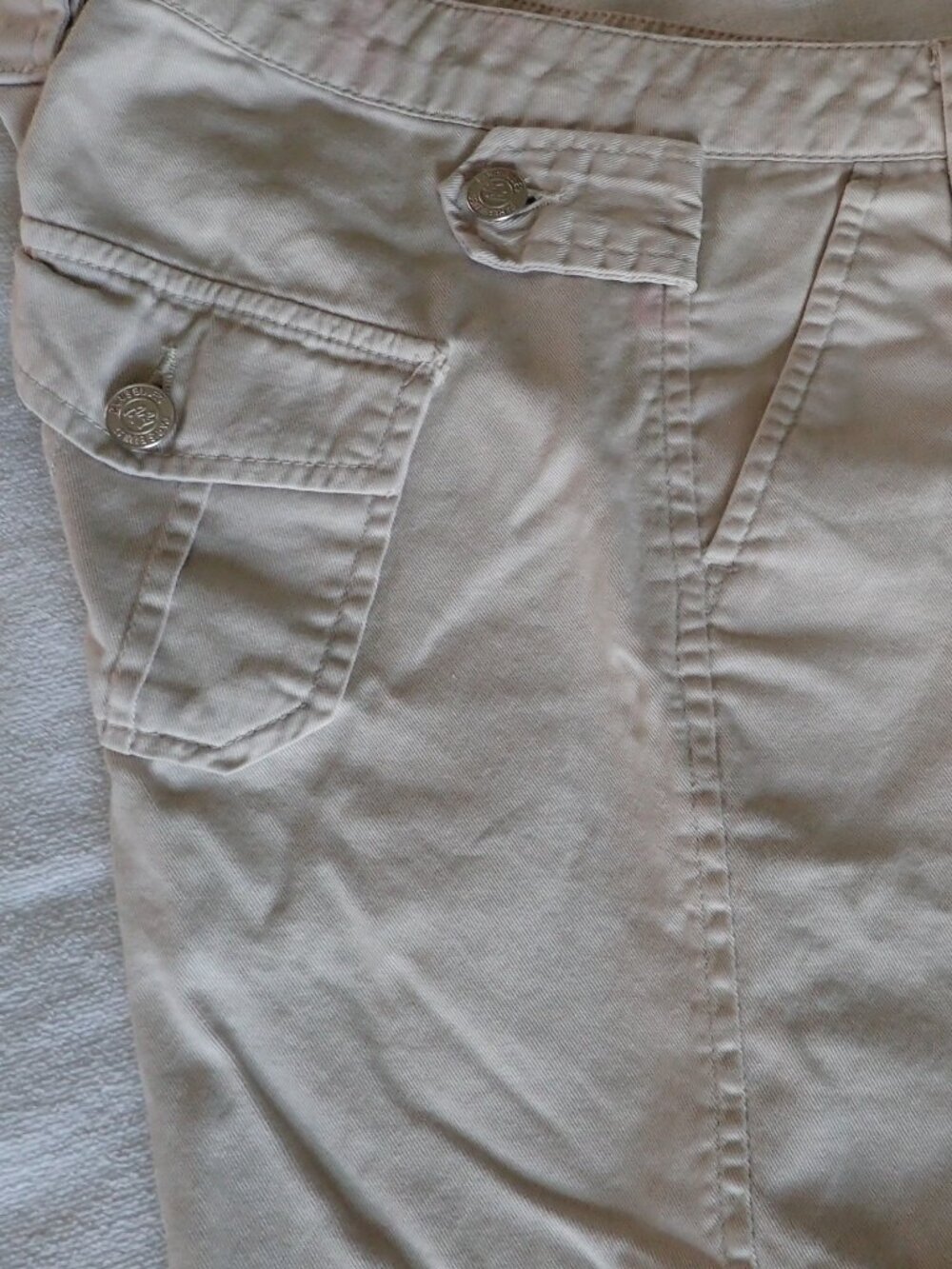 Paris Blues Silhouette Khaki Bermuda Shorts